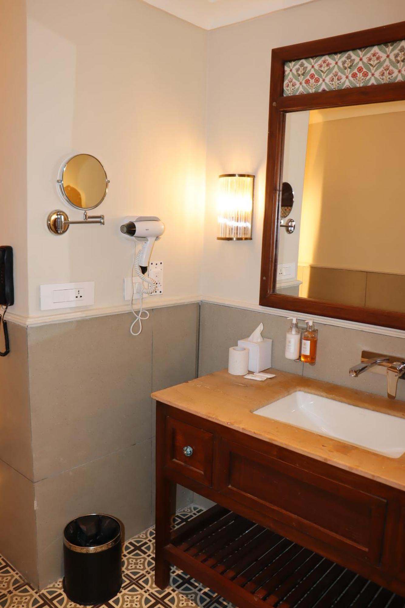 Hotel Namaste Dwaar - The Gateway To Rural India Khatauli Esterno foto